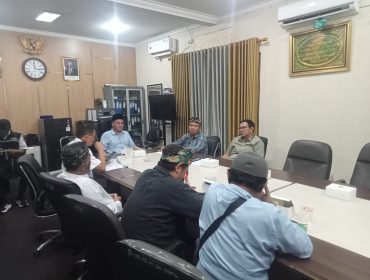 Rapat Dengar Pendapat (RDP) Komisi IV, Pansus 1 Pemajuan Budaya DPRD Purwakarta bersama Paguyuban Padipaan Guguwar Situs Sunda (PGSS) di ruang kerja Komisi IV DPRD Purwakarta. Foto: purwakartapost