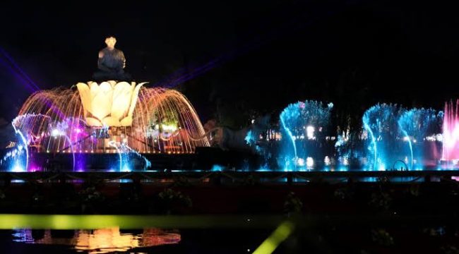 Air Mancur Sri Baduga, Situ Buleud Purwakarta. Foto: Purwakartapost